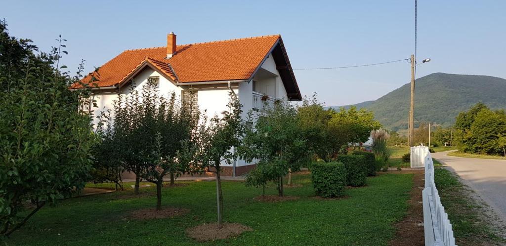 فيلا Plitvice Oaza Mira سوملجاناك المظهر الخارجي الصورة